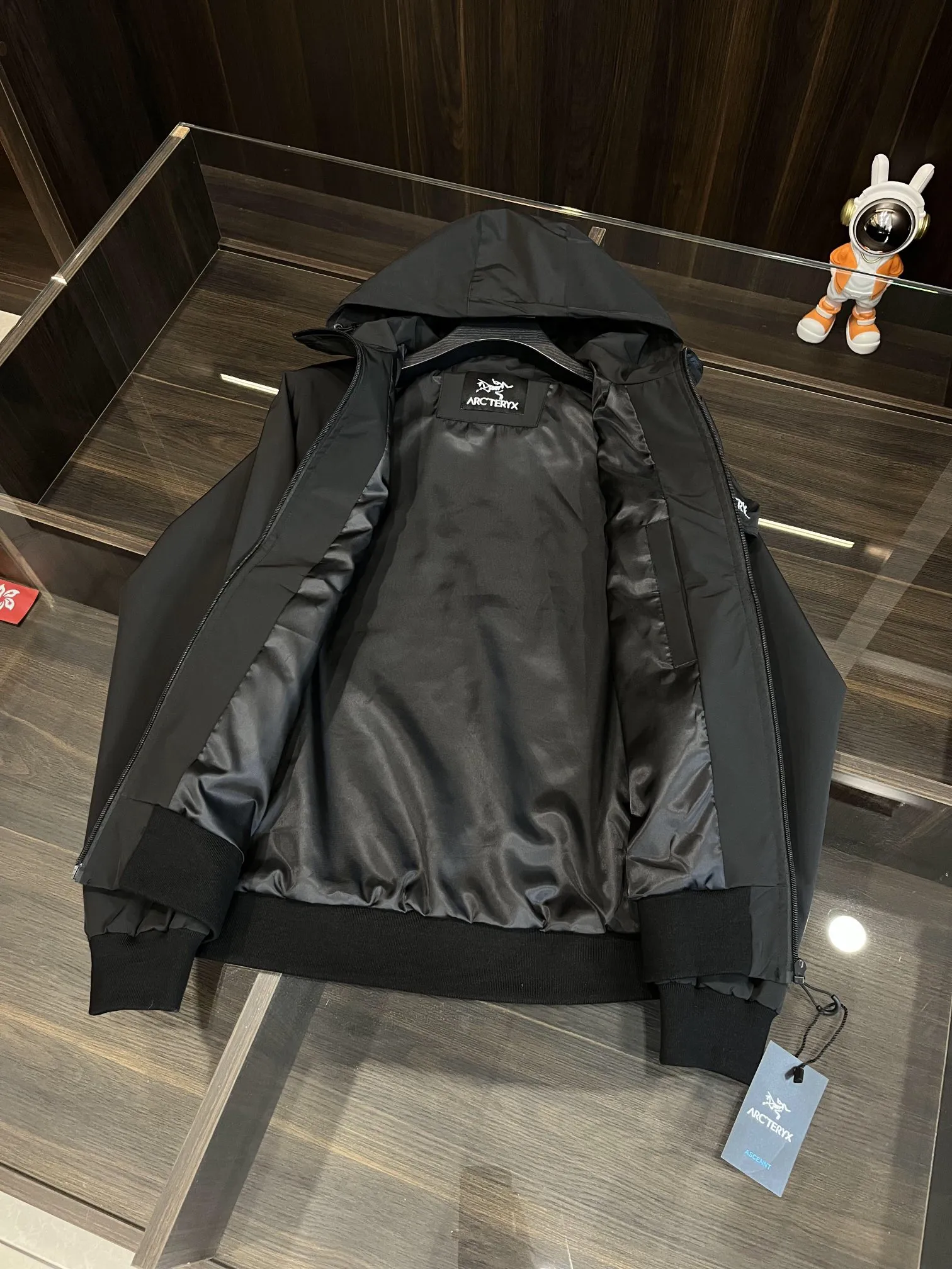 Same Style， ， 2026 New Arrival ， Original Premium Breathable ， ， ， Quality。 ， Sizes：M～3XL，